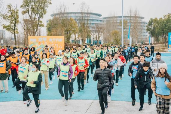尊龙药业集团 “春季领跑 益起健康” —健康普及公益宣传活动圆满举办！